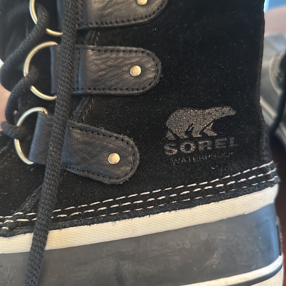 Women’s Sorel Joan of Arctic waterproof boot - Picture 3 of 5